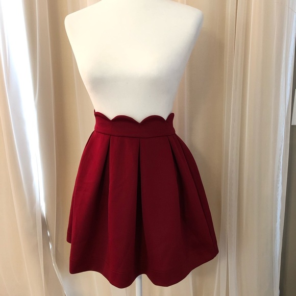 Francesca's Collections Dresses & Skirts - Francesca’s Burgundy Scalloped Skirt